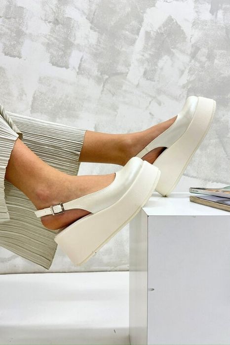 Сандали на платформа - бяла перла [35-40 номер]