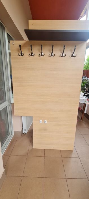 Cuier hol de atasat pe perete. Mobilier hol. Garsoniera