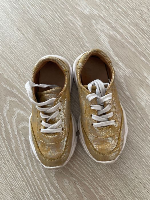 Кроссовки сандали