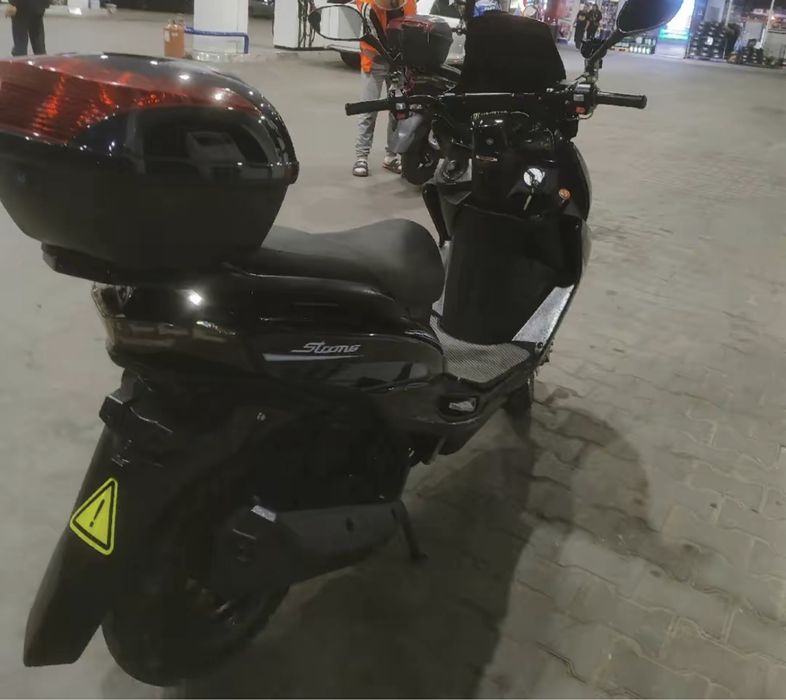 Мопед  макси  150  куб