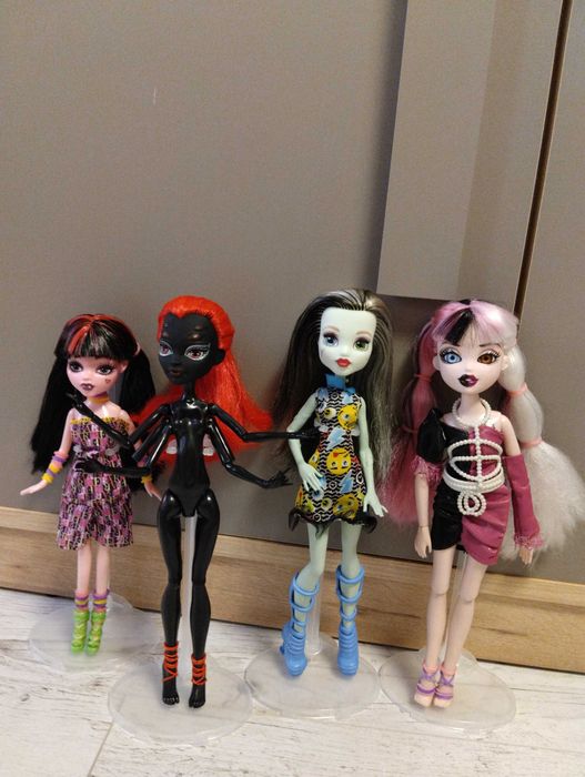 Кукли Monster high и Bratz