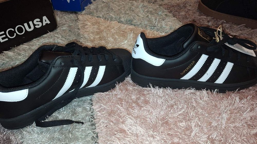 ADIDAS Superstar