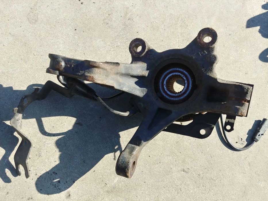 fuzeta stanga fata  0.9 tce renault captur 2018