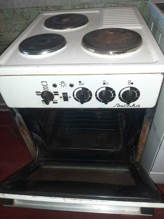 Продам электрическую плиту Лысьва