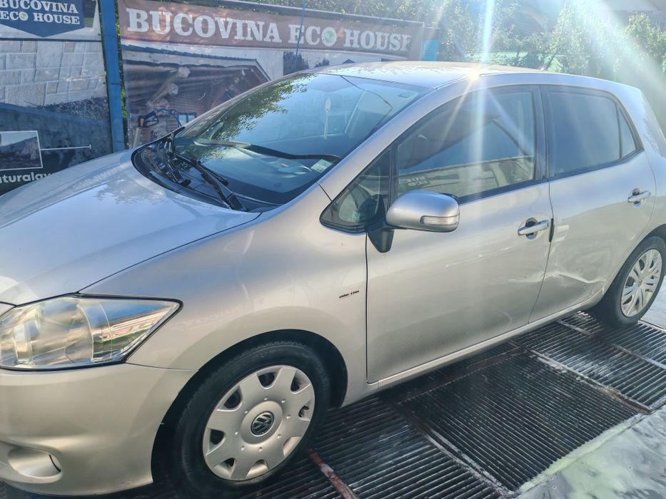 TOYOTA Auris 0 — imagine 2
