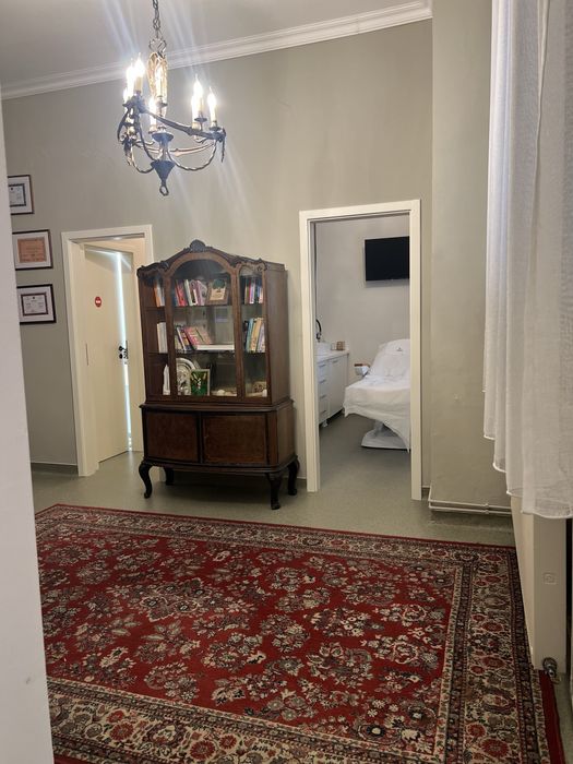 Vand salon/clinica complet amenajat pentru functionare