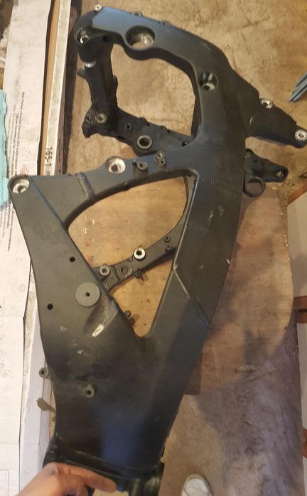 Части за CBR 1000 RR 2004-07