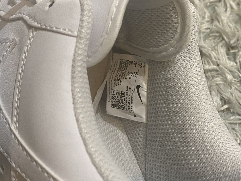 Nike Air Force 1 Triple White