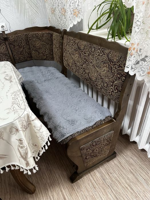 Диванчик кухоный угловой