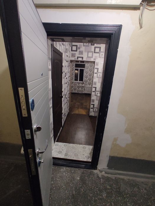 Vodnik bozorchani roʻparasida 1-xona