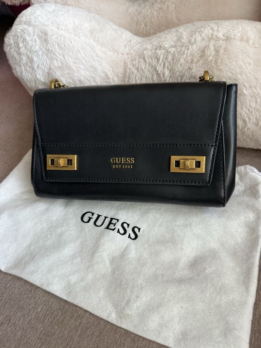 Дамска чанта Guess