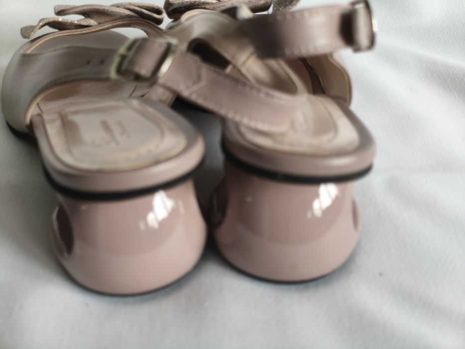 Roxanne, нови сандали естествена кожа, номер 39