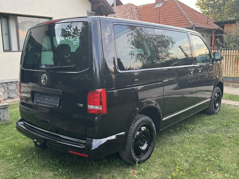Volkswagen CARAVELLE 2.0 diesel 7+1 locuri Clima Xenon Led 2013 imp GERMANIA