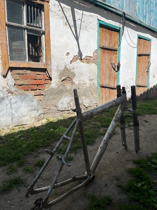 Продам раму на велосипед MAGNUM