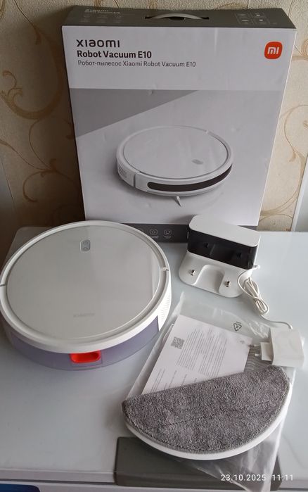 Робот пылесос Xiaomi Robot Vacuum E10 в очень хорошем состоянии