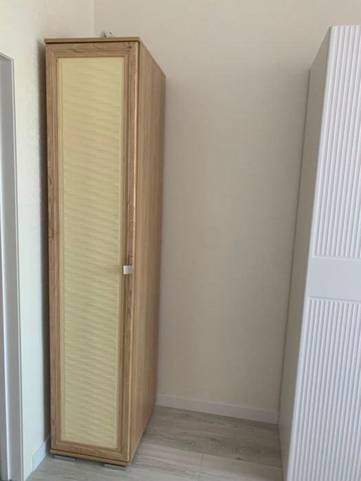 Продам шкаф в прихожую