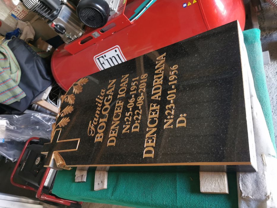 Monumente Funerare Falticeni