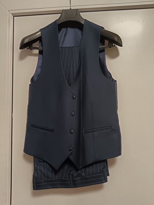 Costum baieti 14-15 ani