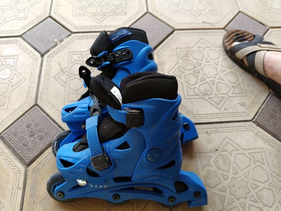 Ролики синие срочно