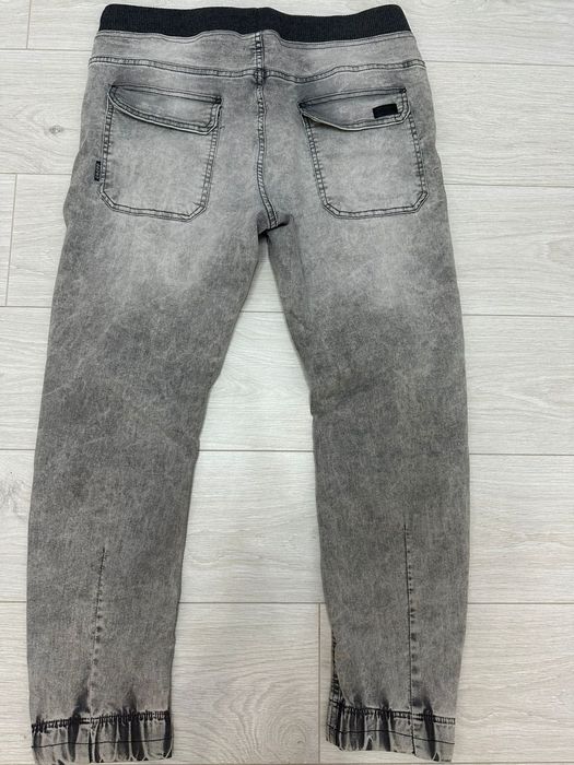 jogger джинсы новые