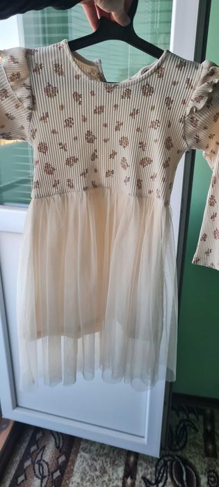 Дрехи за момиче ПЕРФЕКТНО състояние