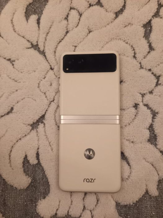 motorola razr 40 60к