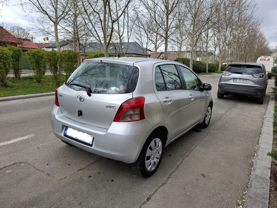 Toyota Yaris AUTOMATA 1.3 Benzina