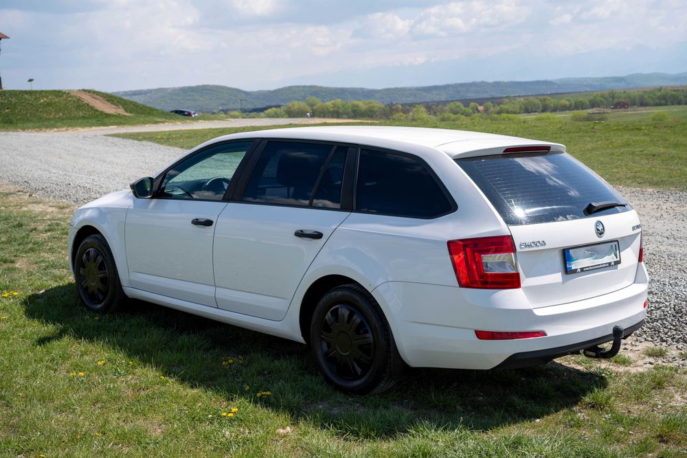 SKODA Octavia 2013 — imagine 3