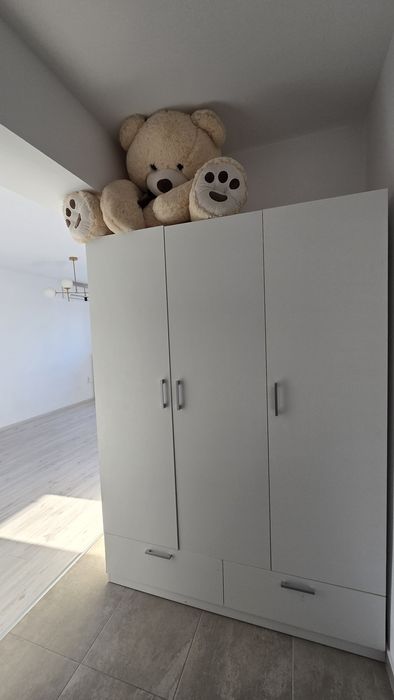 Garsoniera Metro Militari Residence proprietar