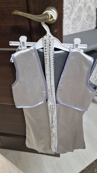 Продам новогодние костюмы