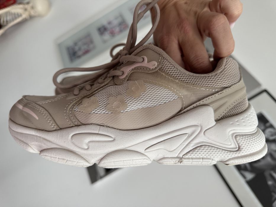 Сникърси ( маратонки)  Roxy