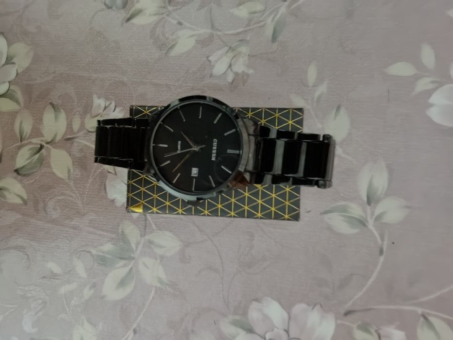 Продаются мужские часы Curren
