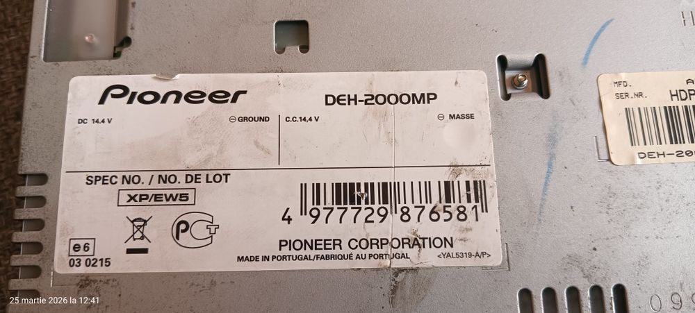 Casetofon auto cu cd Pioneer DEH-2000MP