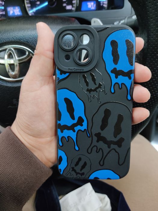 Продам чехол новый на айфон 15