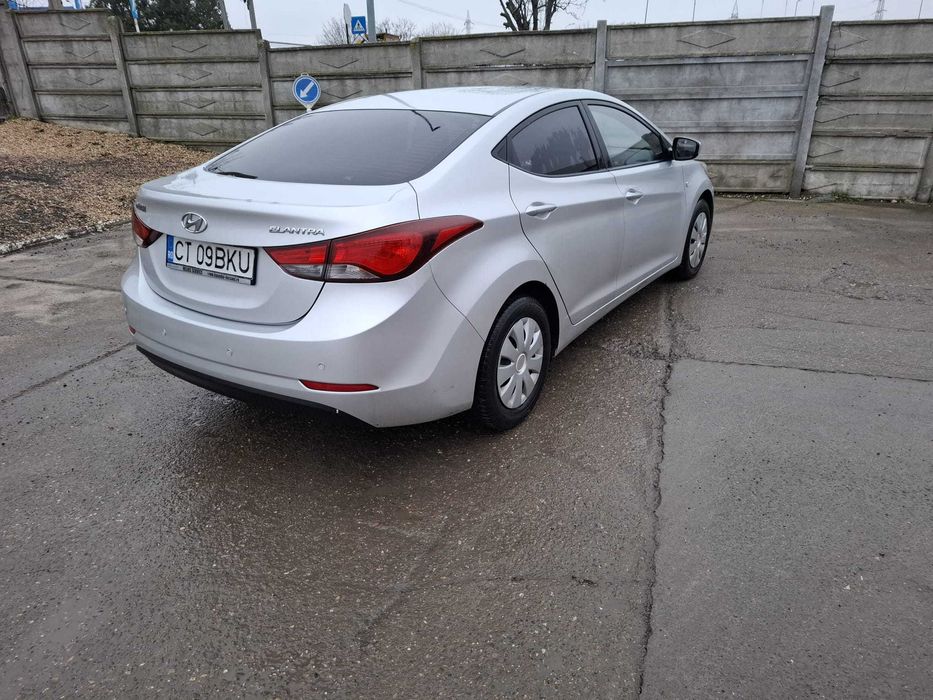 Vand Hyundai Elantra