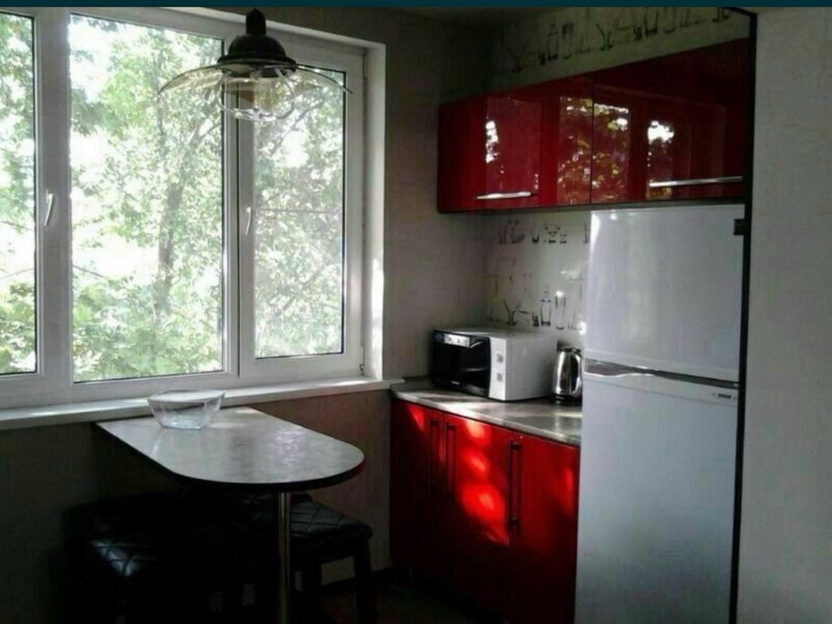 ШРувтавели.  3комн. Кирпич с обстановкой.  Ор океан