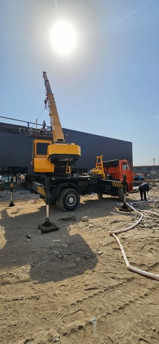 Услуги автокрана 25 тонн 22 метра стрелы