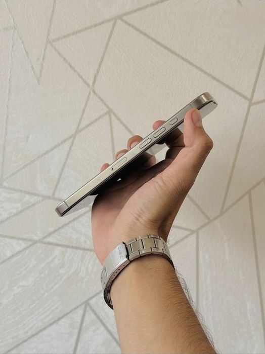 Продам iPhone 16 pro max 256гб