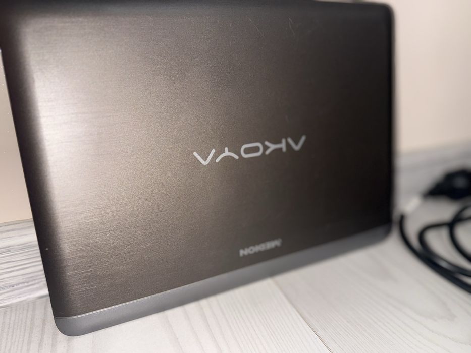 Лаптоп Medion Akoya E1232T-MD99410