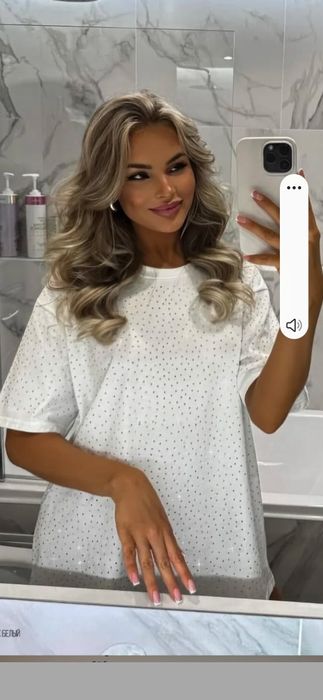 Дамска тениска с камъни