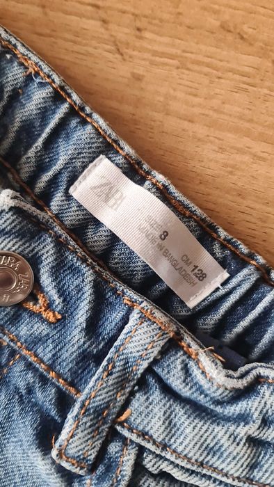 Дънки Zara + суитчер Mango/ 8год.