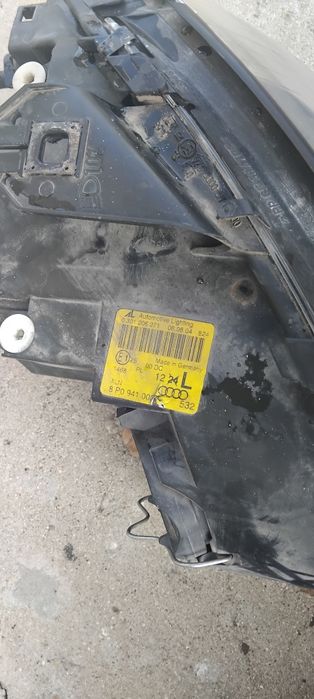 Bi-Xenon Фарове Audi A3 8P ксенон с лупи оборудвани оригинални