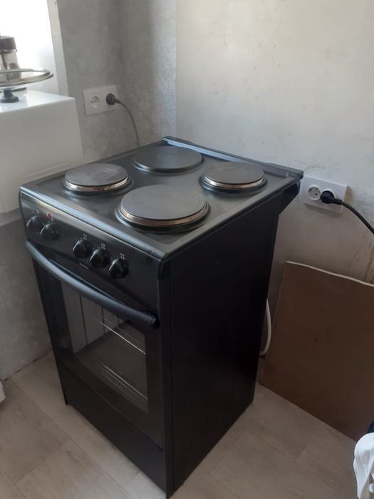 Плита 3 конфорки