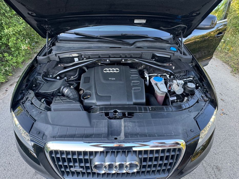 AUDI Q5 2.0 TDi Quattro S-line
