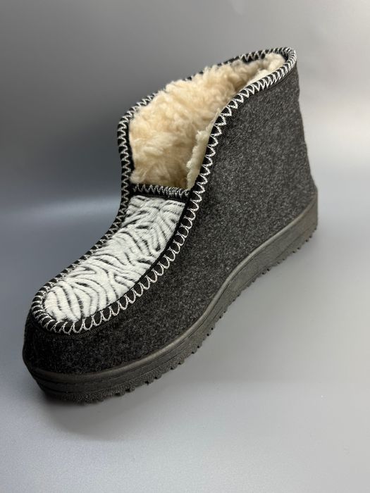 Войлочные тапочки