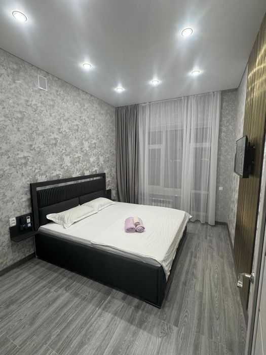 Сдам посуточно 2 комн ЖК Космос