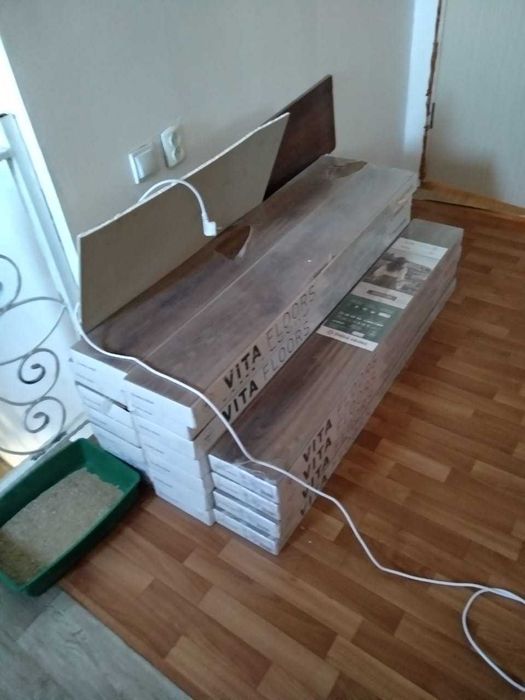 Ламинат продаю 20 пачек