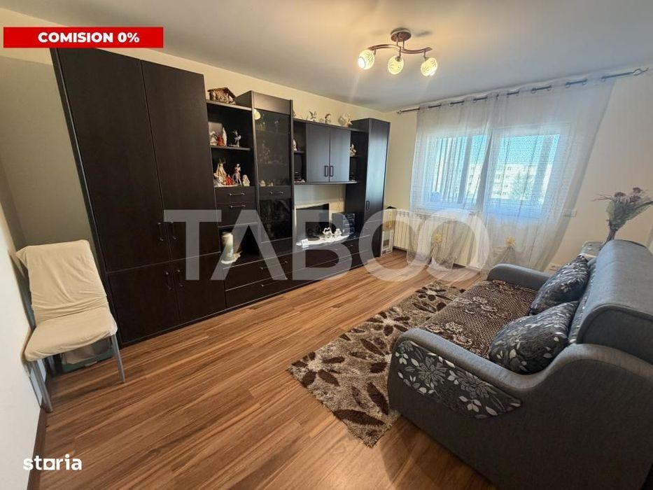 Apartament 3 camere complet renovat mobilat si utilat zona 1 Decembrie — fotografia 1