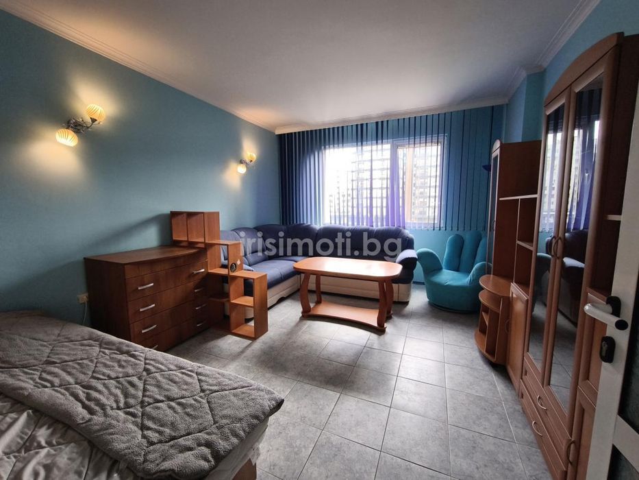 Дава се под наем Двустаен апартамент в София, Надежда 4 - 67 кв.м за 648.21 € - Снимка #1