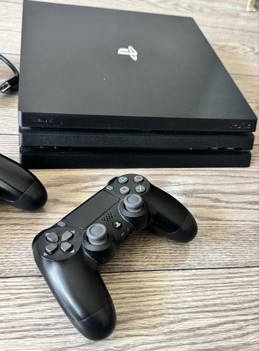 PlayStation 4 Pro (1TB)